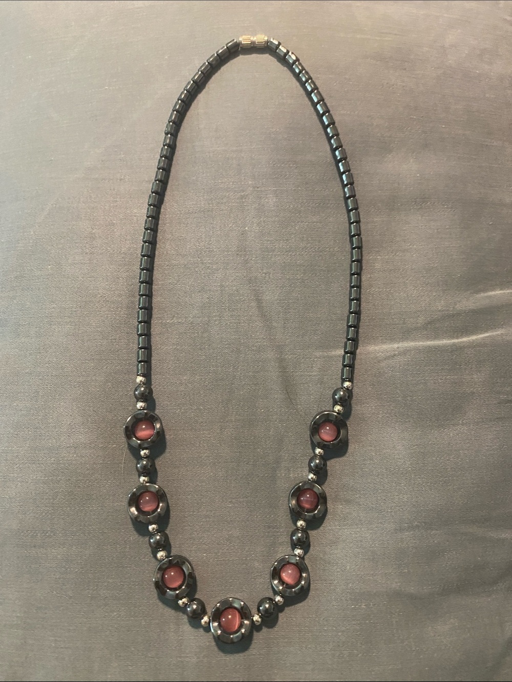 Women’s necklace